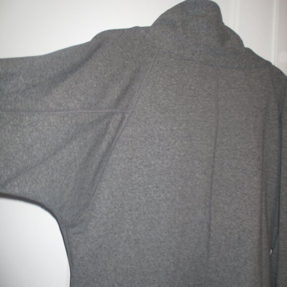 LULULEMON Cocoon Wrap Jacket - Heathered Grey - Size 6 (FITS LARGE) EUC - Picture 5 of 6